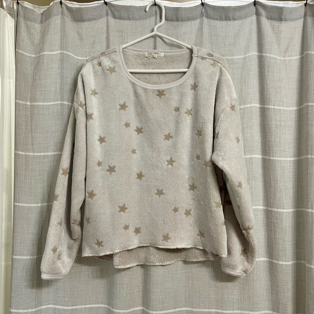 Star sweatshirt